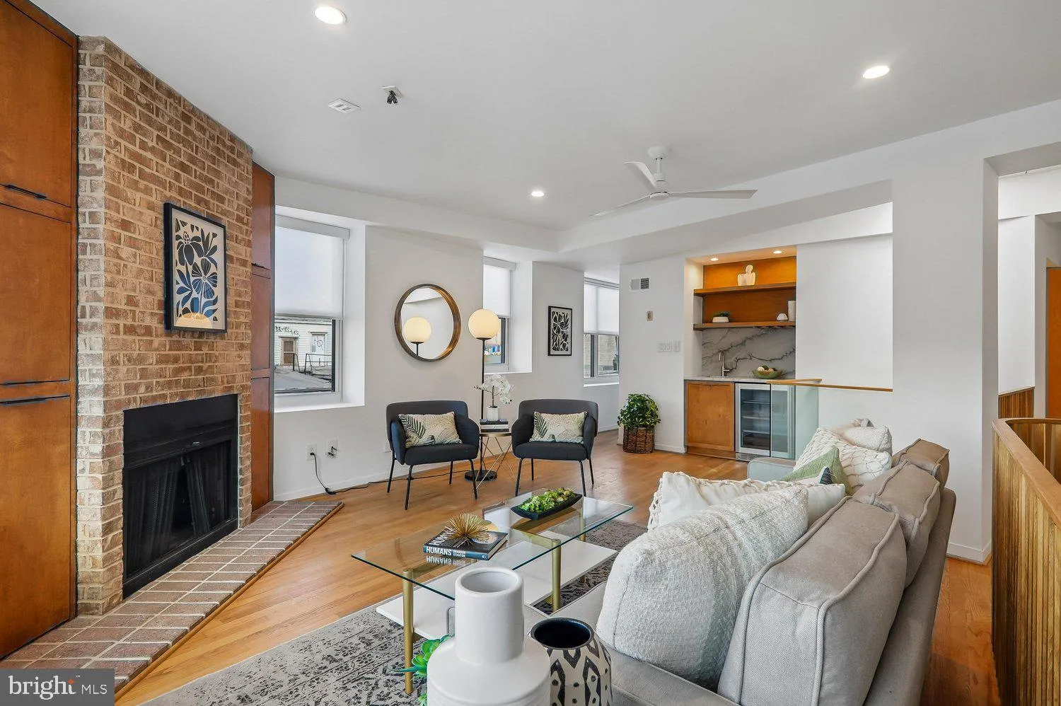 2370 CHAMPLAIN STREET, Washington, DC 20009