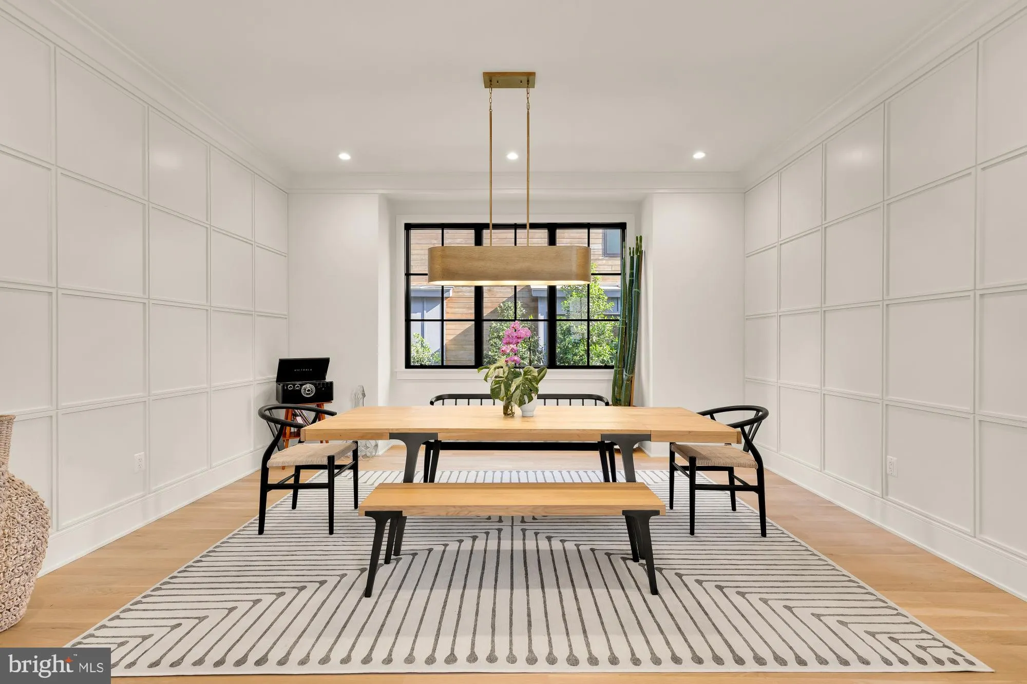 135 EDGEWOOD STREET, Arlington, VA 22201