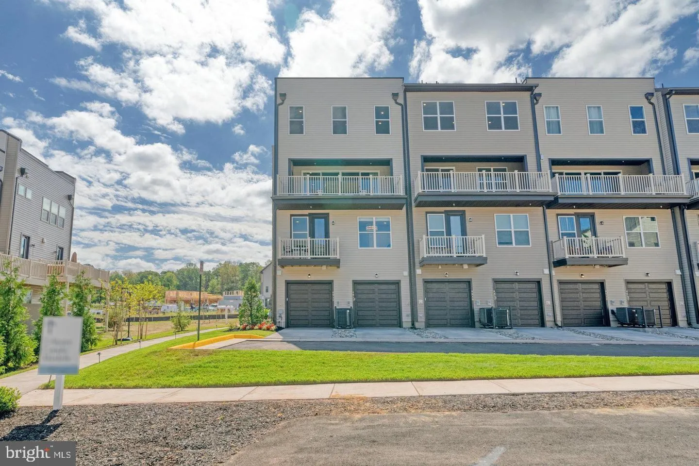 14350 YESLER AVENUE, Chantilly, VA 20151