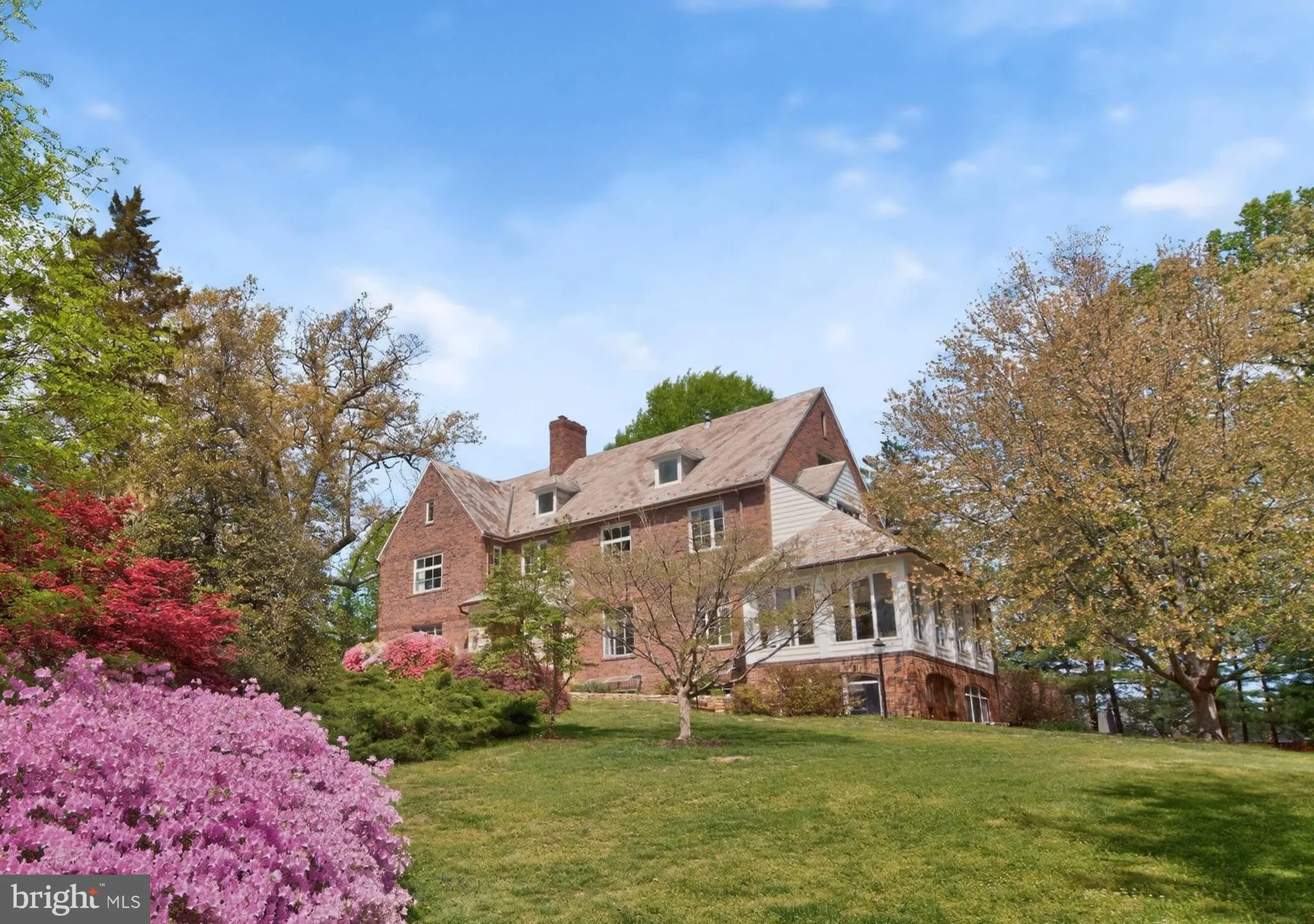 5553 LITTLE FALLS ROAD, Arlington, VA 22207