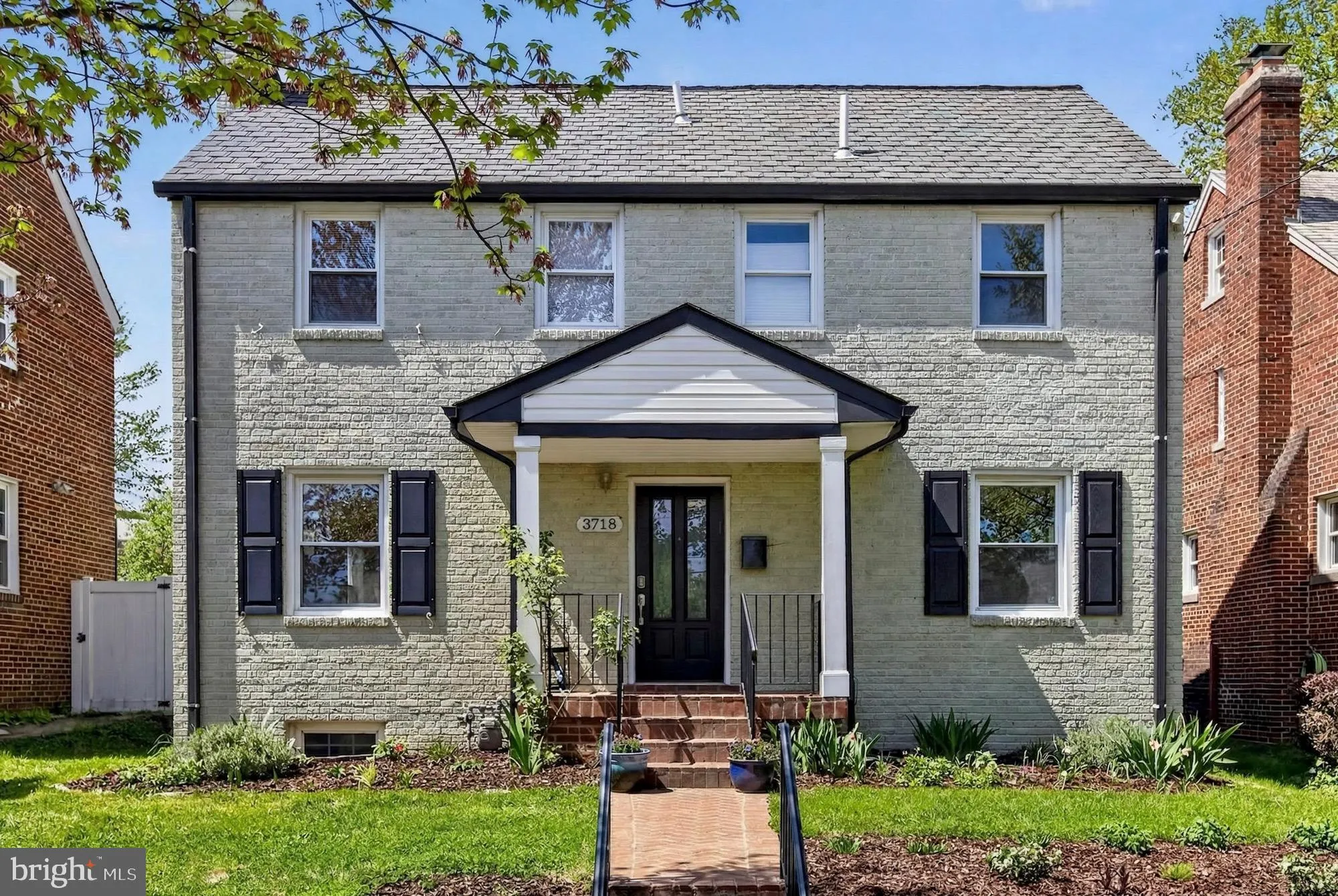 3718 17TH STREET, Washington, DC 20018