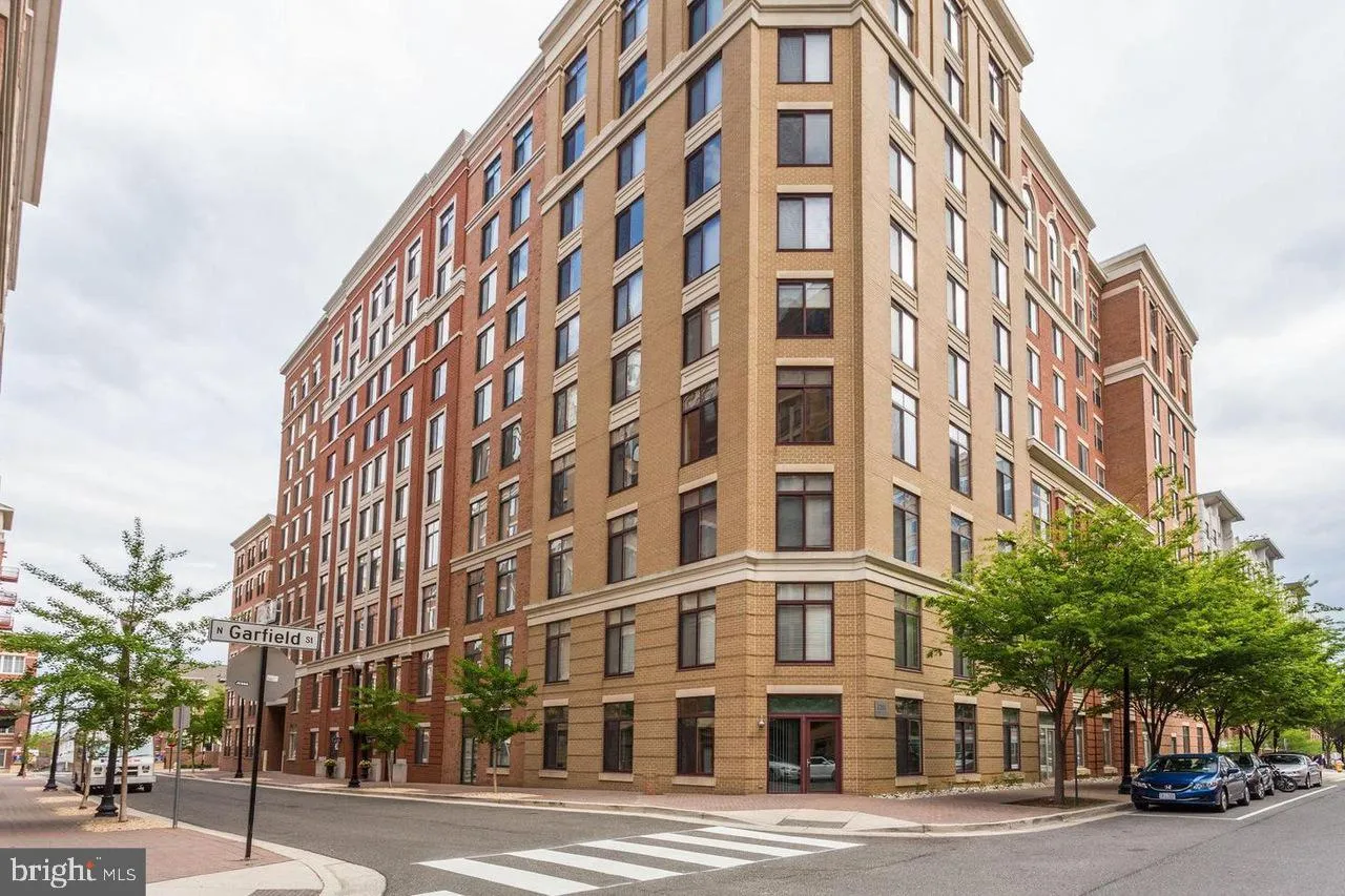 1201 GARFIELD STREET, Arlington, VA 22201