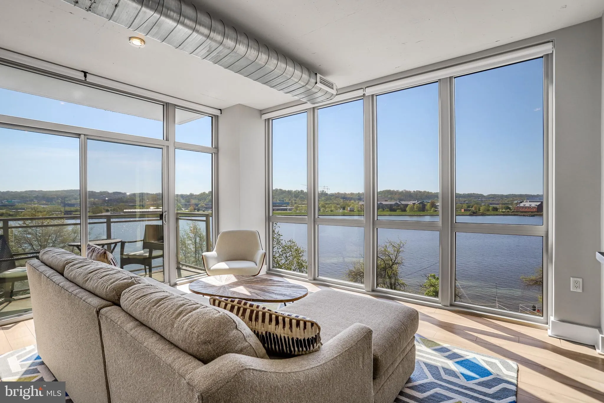 88 V STREET, Washington, DC 20024
