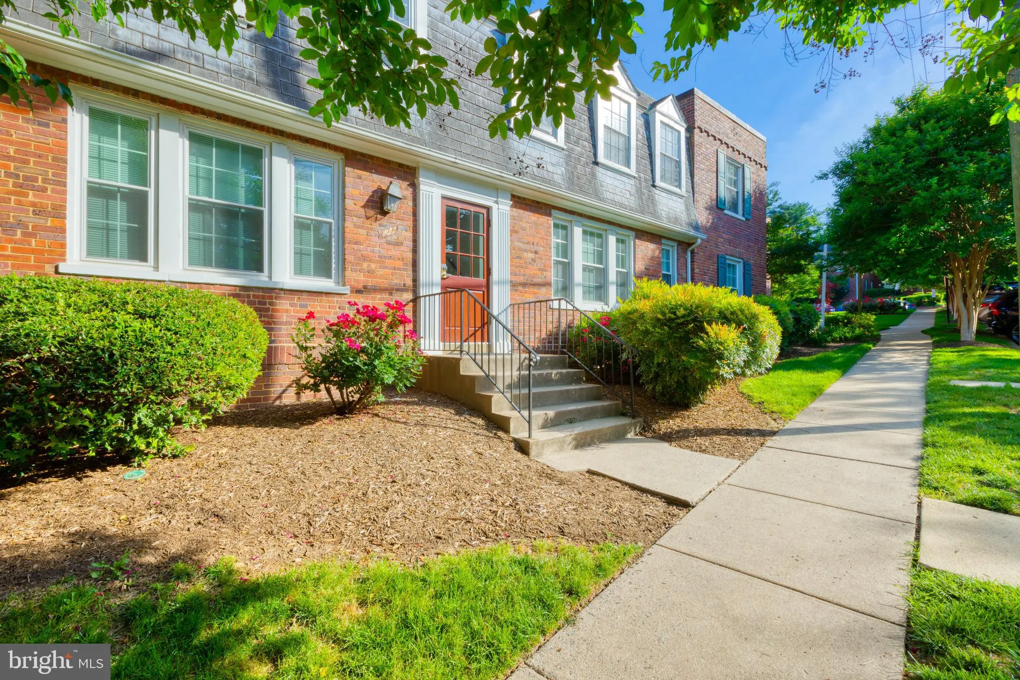 1900 KEY BOULEVARD, Arlington, VA 22201