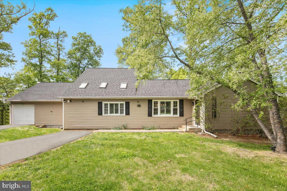 3700 WOODLEY DRIVE, Alexandria, VA 22309