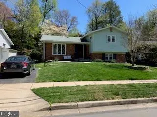 818 CABIN JOHN PARKWAY, Rockville, MD 20852