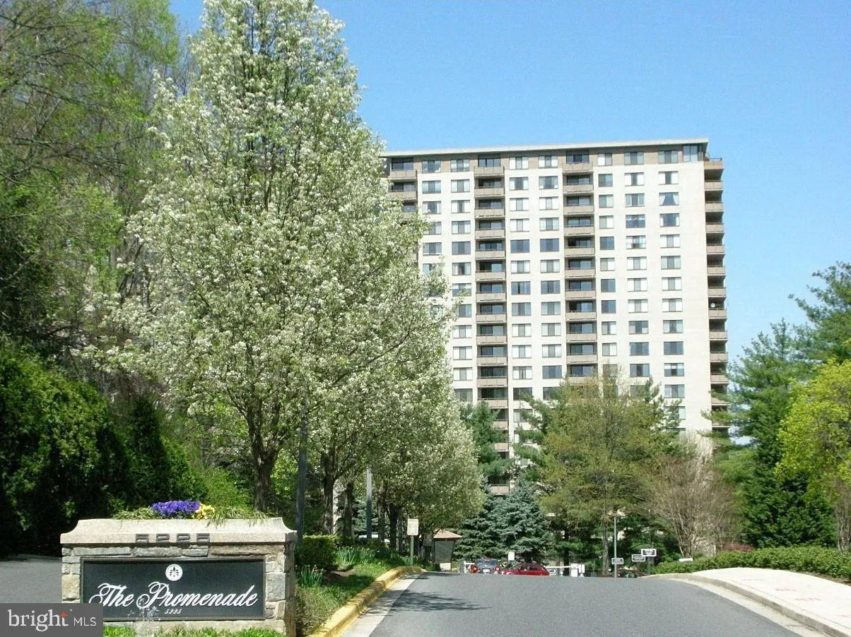 5225 POOKS HILL ROAD, Bethesda, MD 20814