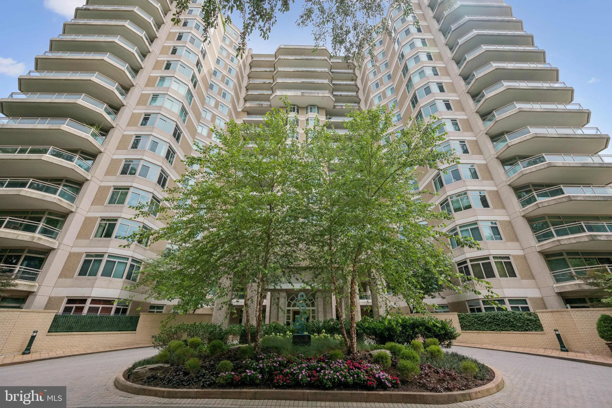 5630 WISCONSIN AVENUE, Chevy Chase, MD 20815