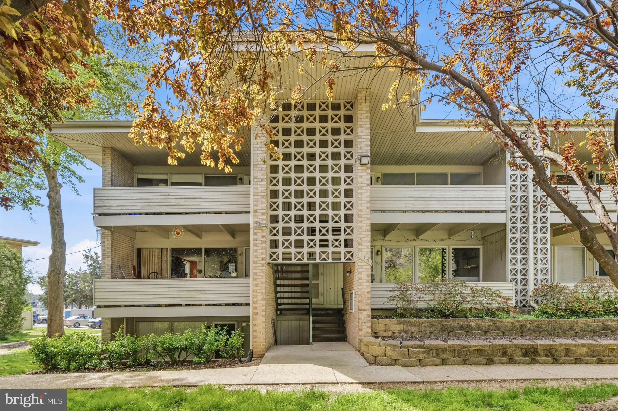 124 HAYCOCK ROAD, Falls Church, VA 22046