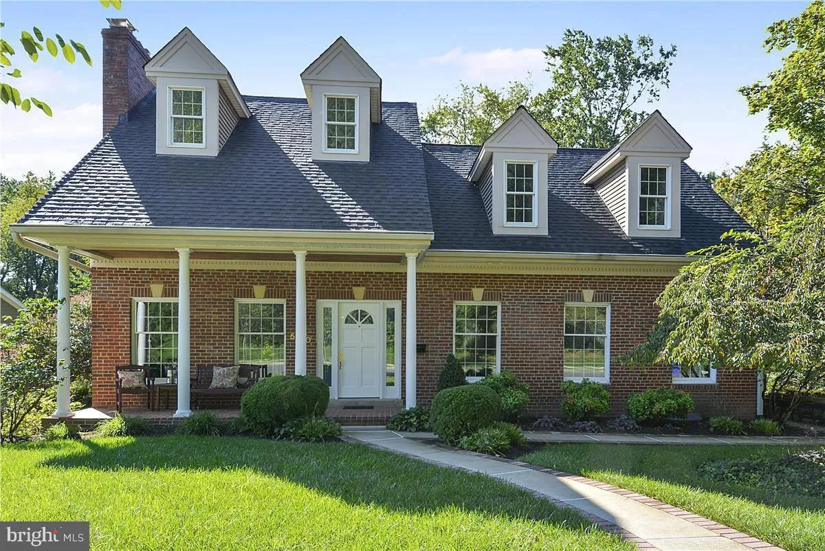 5330 36TH STREET, Arlington, VA 22207