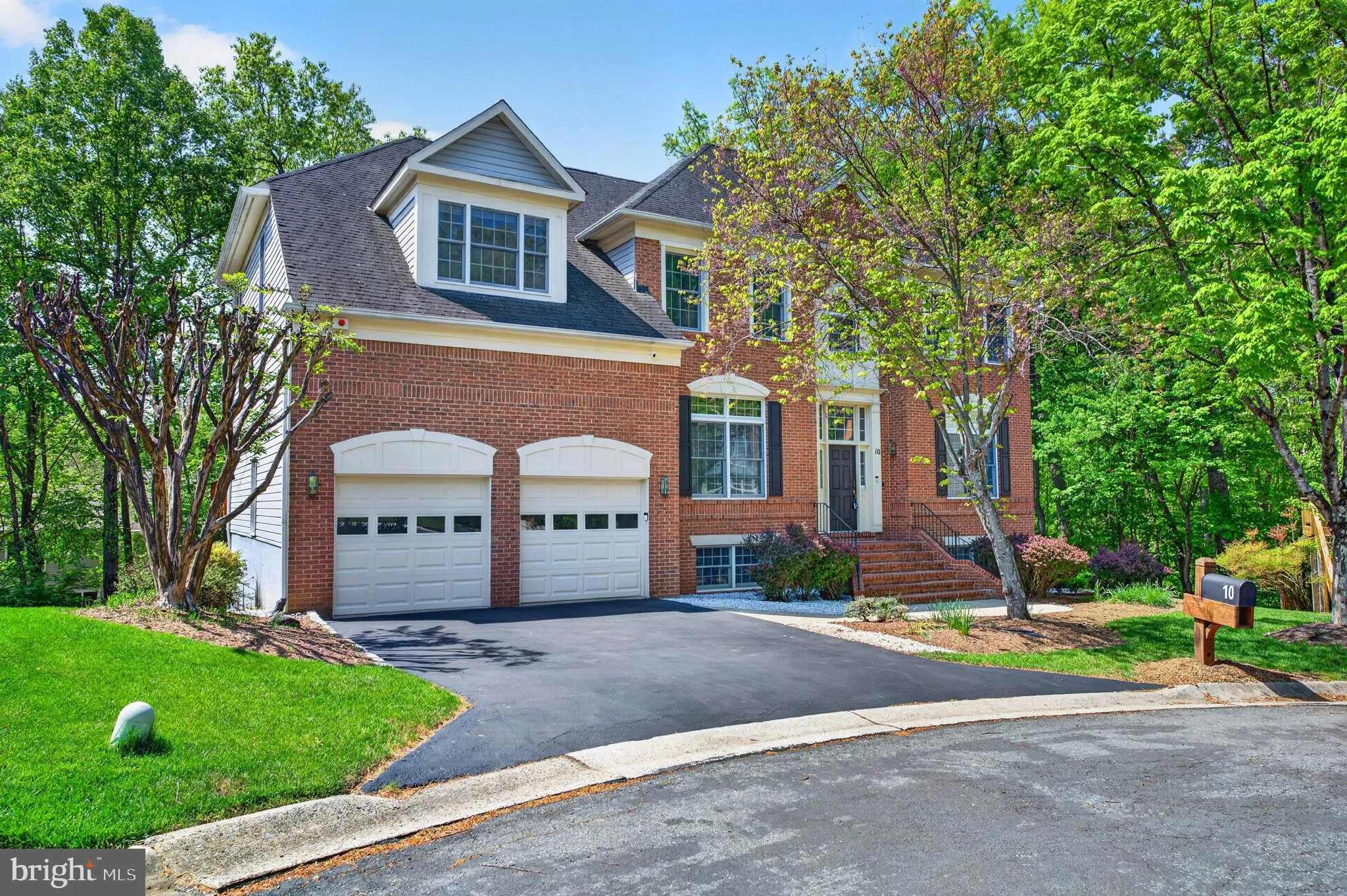10 CHINABERRY COURT, North Potomac, MD 20878