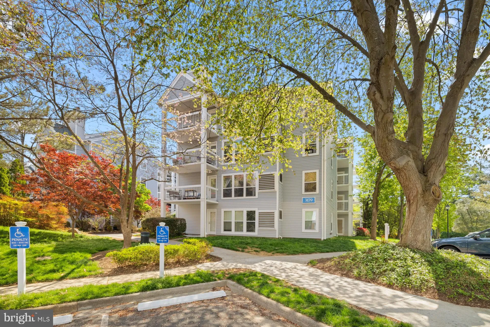 3179 SUMMIT SQUARE DRIVE, Oakton, VA 22124