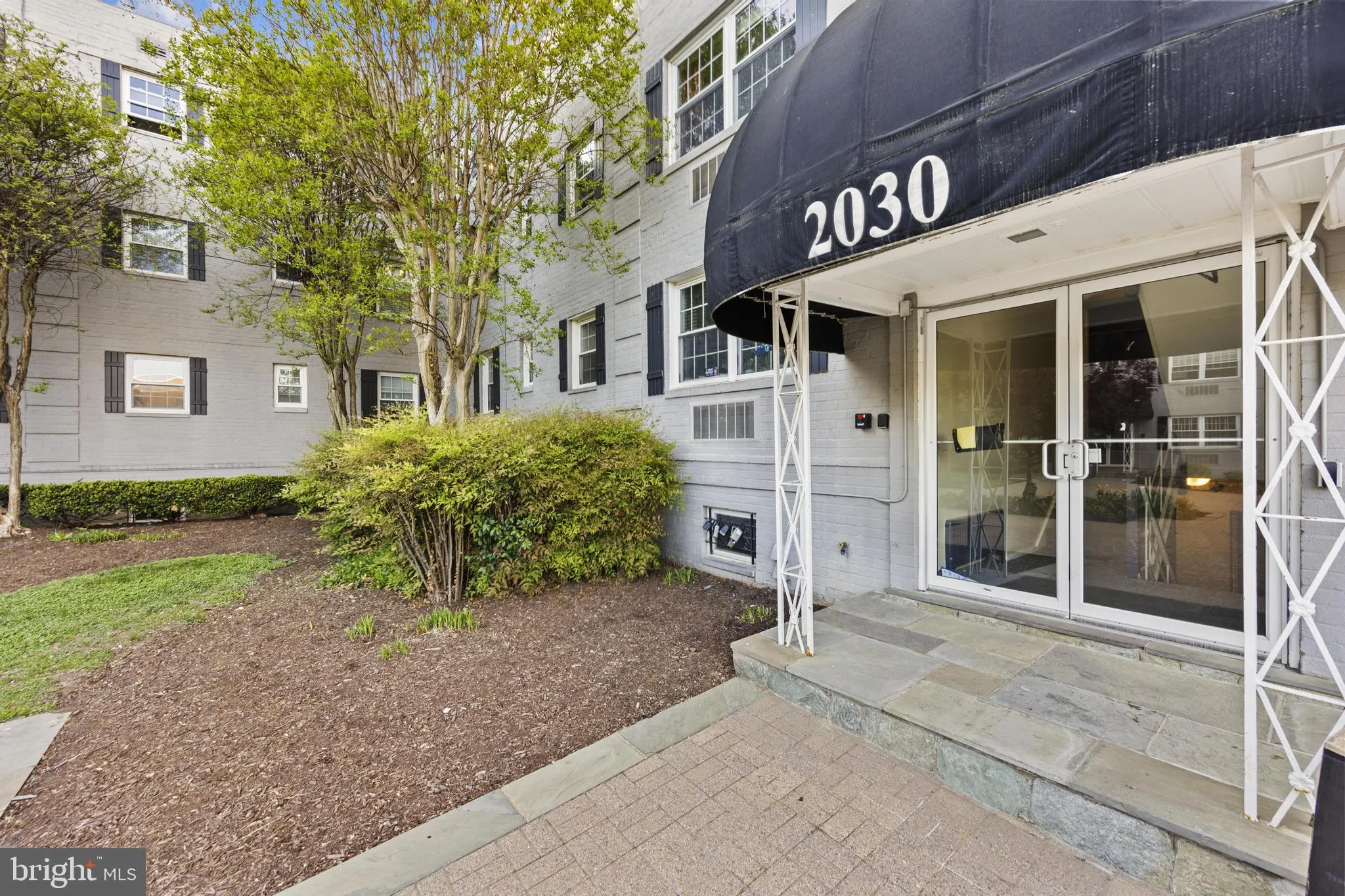 2030 VERMONT STREET, Arlington, VA 22207