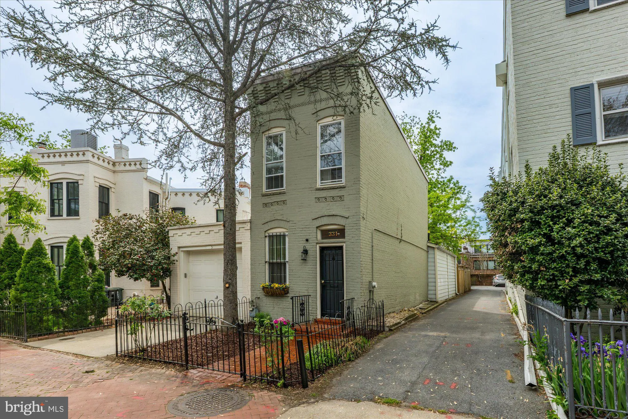 331 10TH STREET, Washington, DC 20003