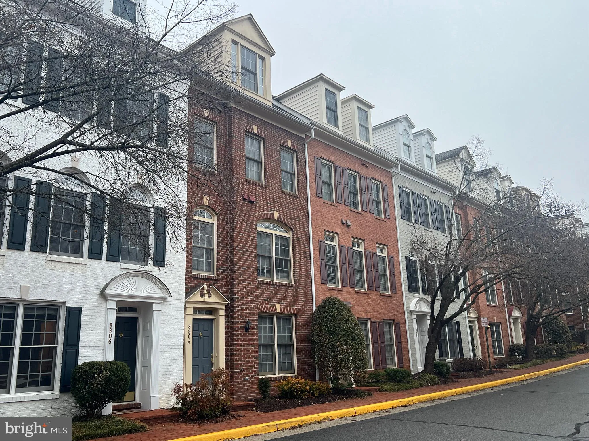 8904 ASHGROVE HOUSE LANE, Vienna, VA 22182