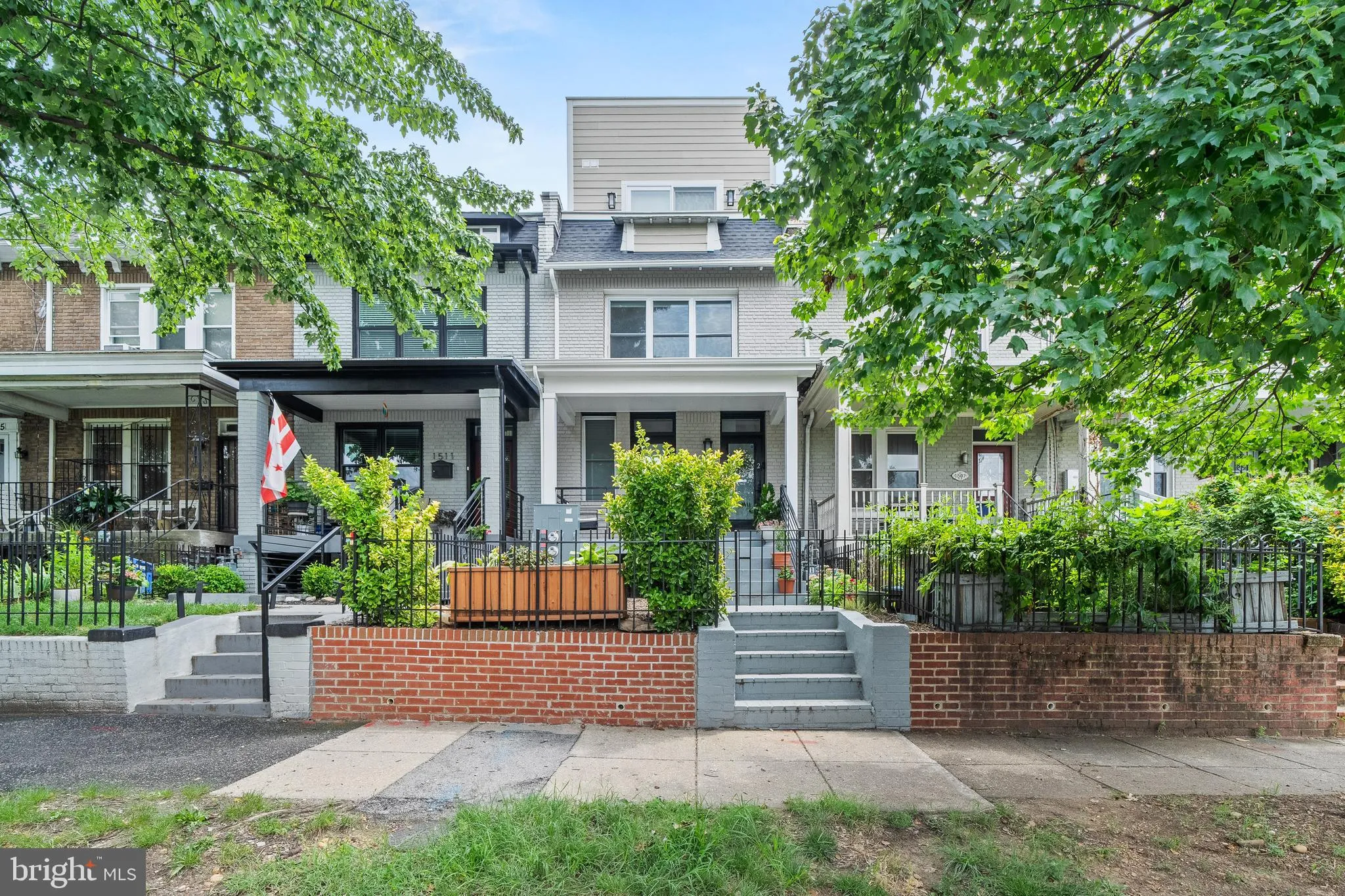 1509 D STREET, Washington, DC 20002
