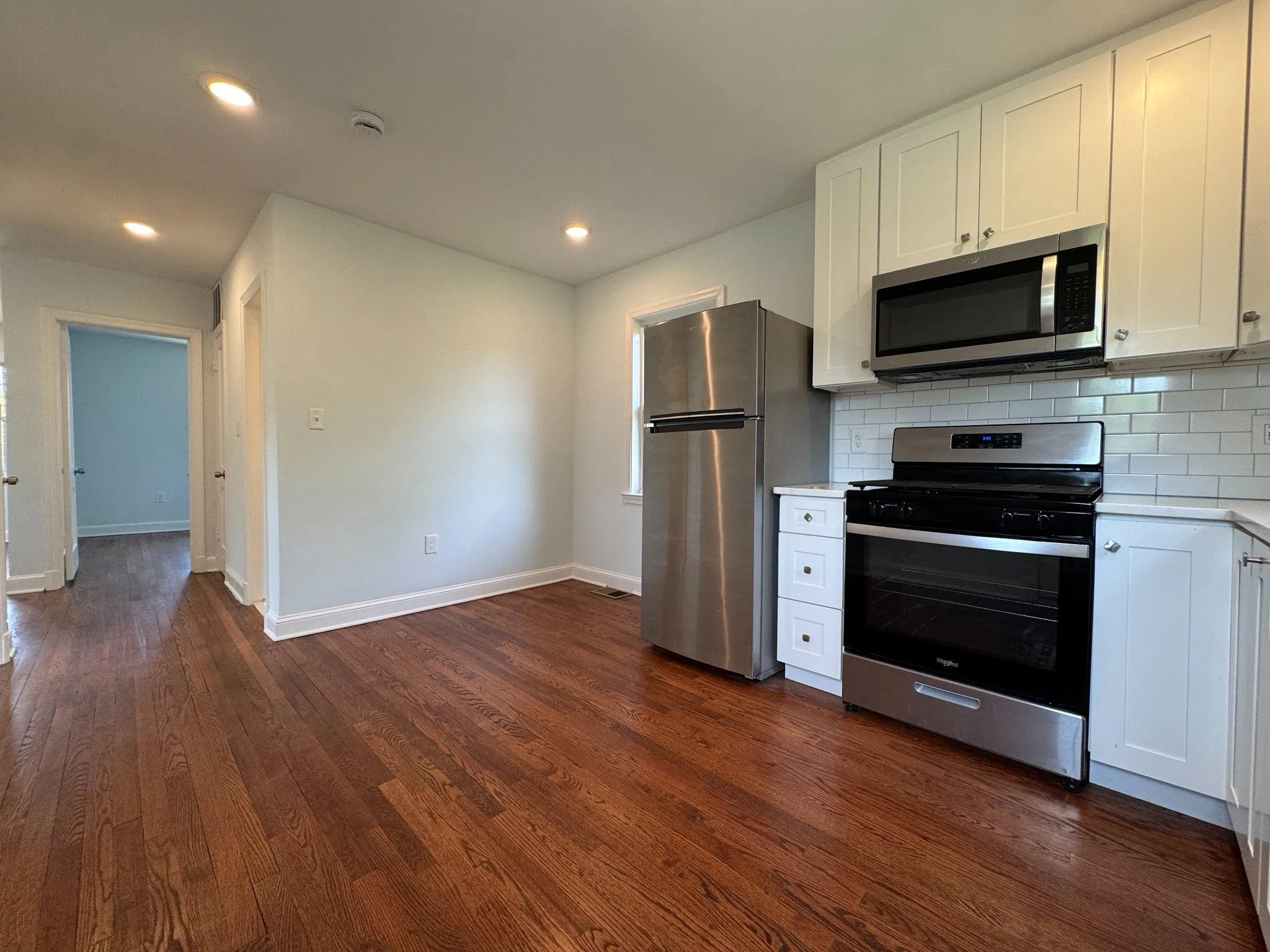 9405 RHODE ISLAND AVENUE, College Park, MD 20740