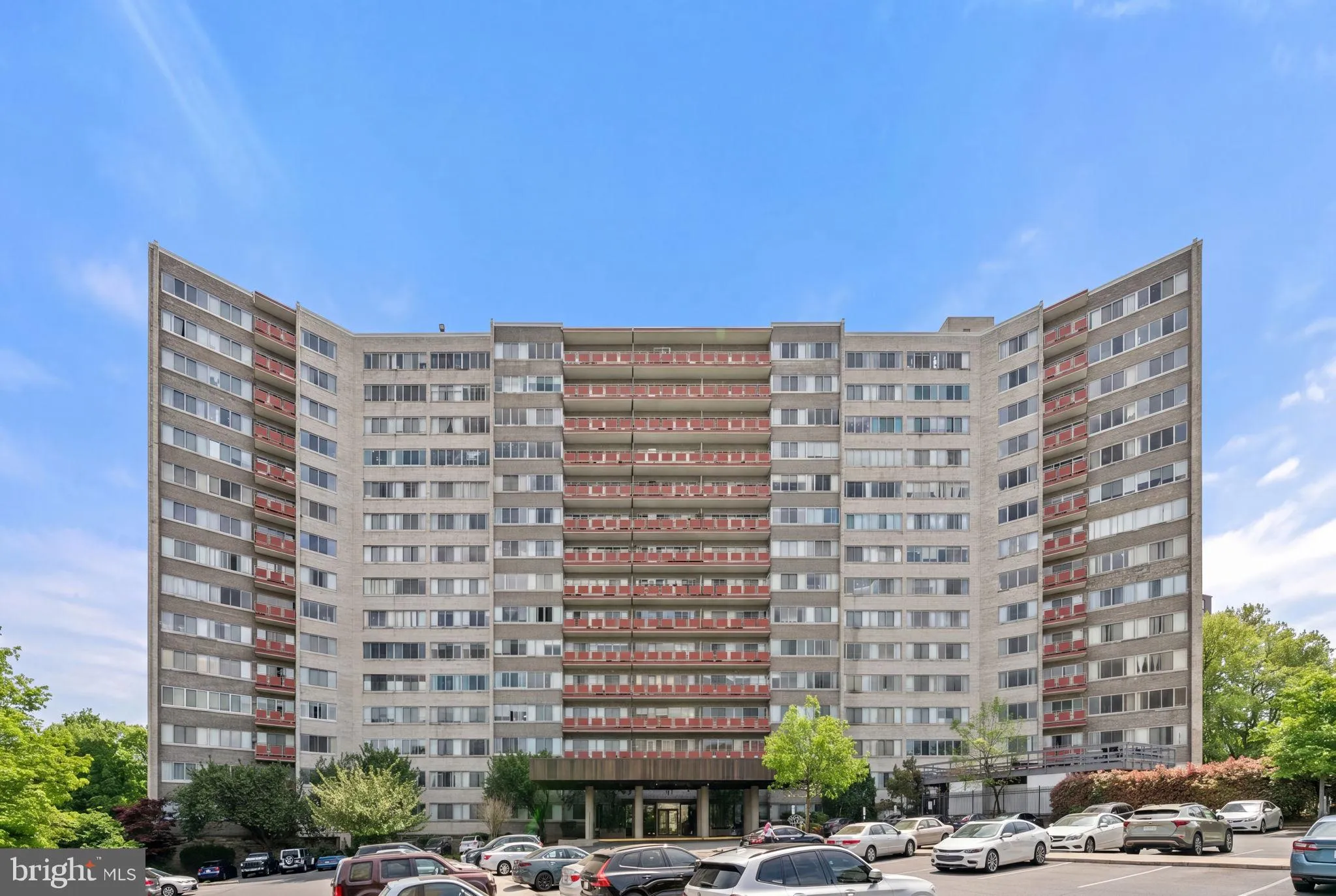 5340 HOLMES RUN PARKWAY, Alexandria, VA 22304