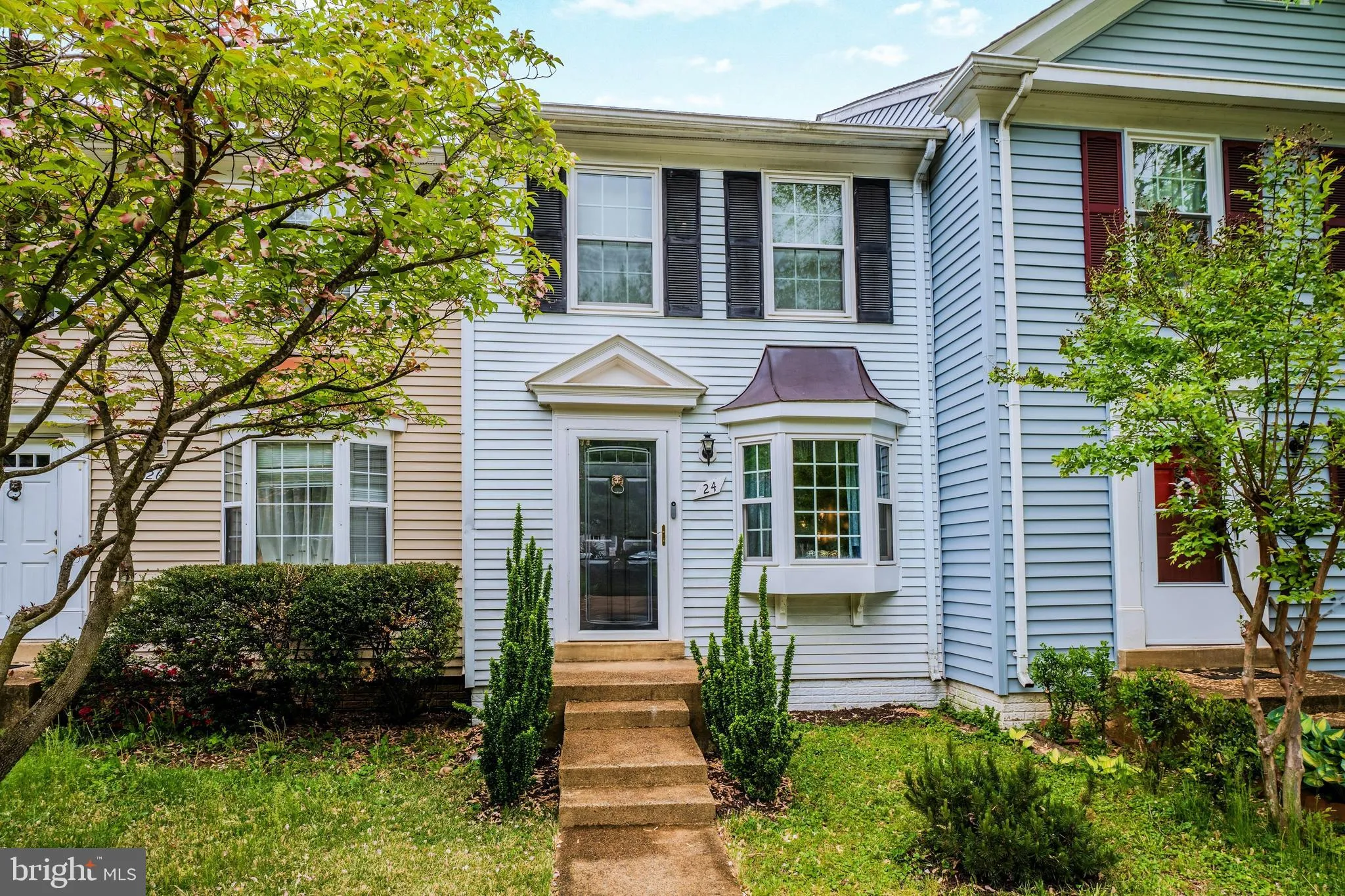 24 HUNTLEY COURT, Sterling, VA 20165