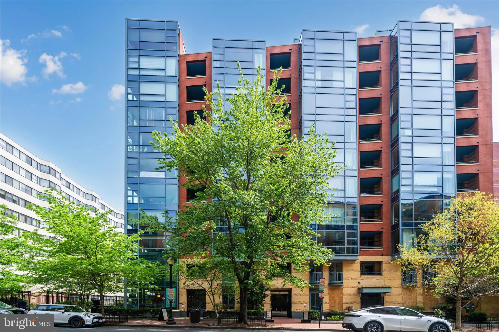 1117 10TH STREET, Washington, DC 20001