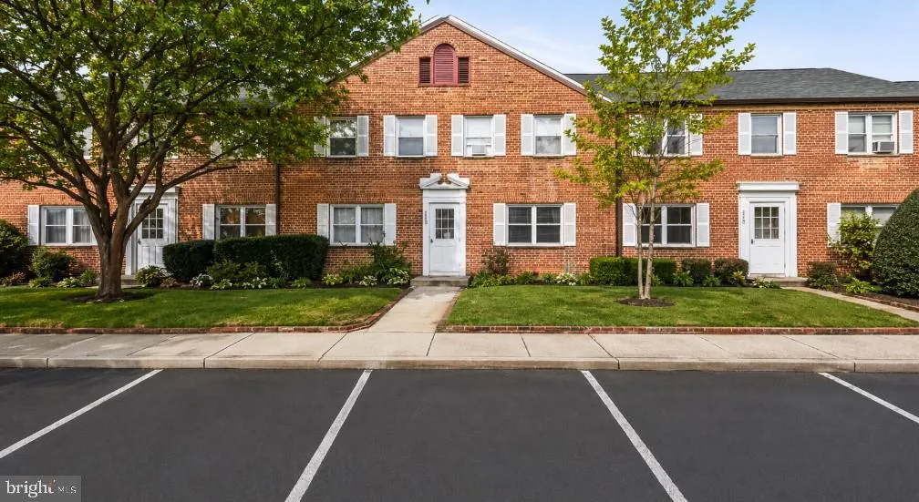 2809 16TH ROAD, Arlington, VA 22204