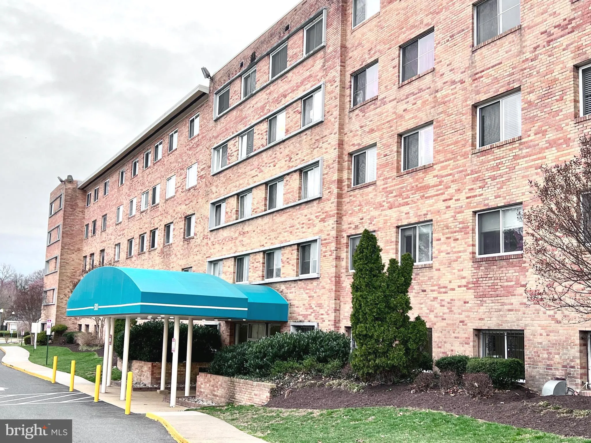 5111 8TH ROAD, Arlington, VA 22204