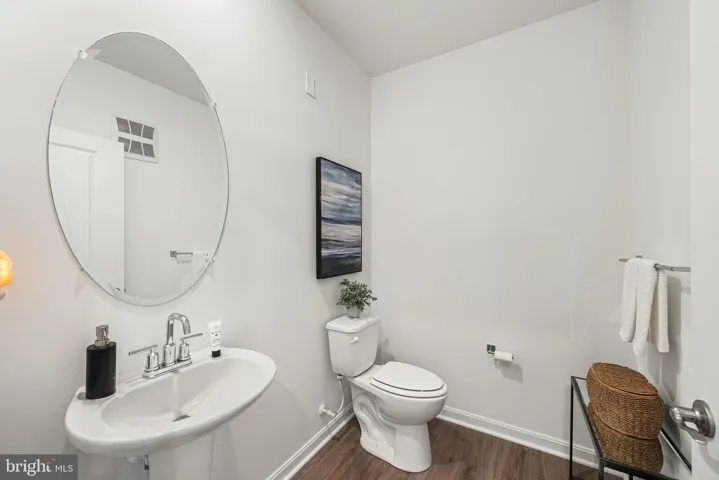 13950 Englefield Drive, Woodbridge, VA 22193