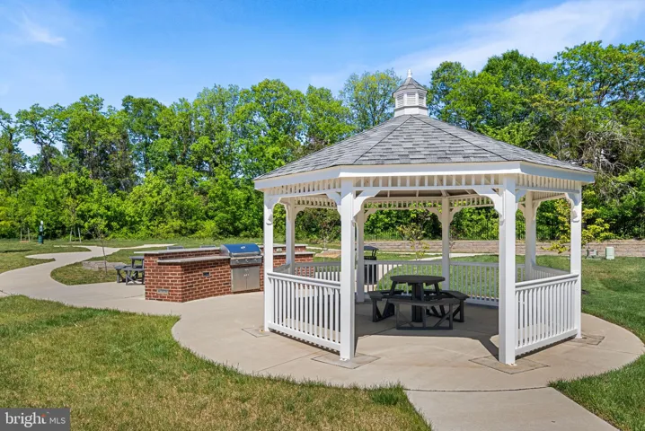 13950 Englefield Drive, Woodbridge, VA 22193