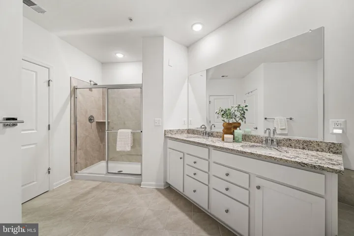 13950 Englefield Drive, Woodbridge, VA 22193