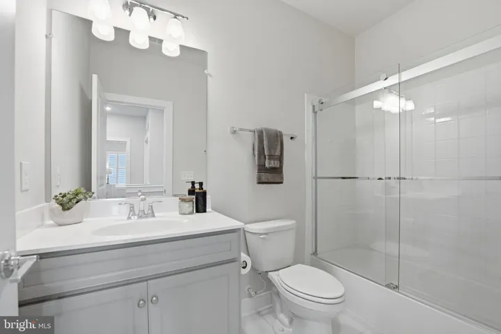 17763 White Campion Way, Dumfries, VA 22026