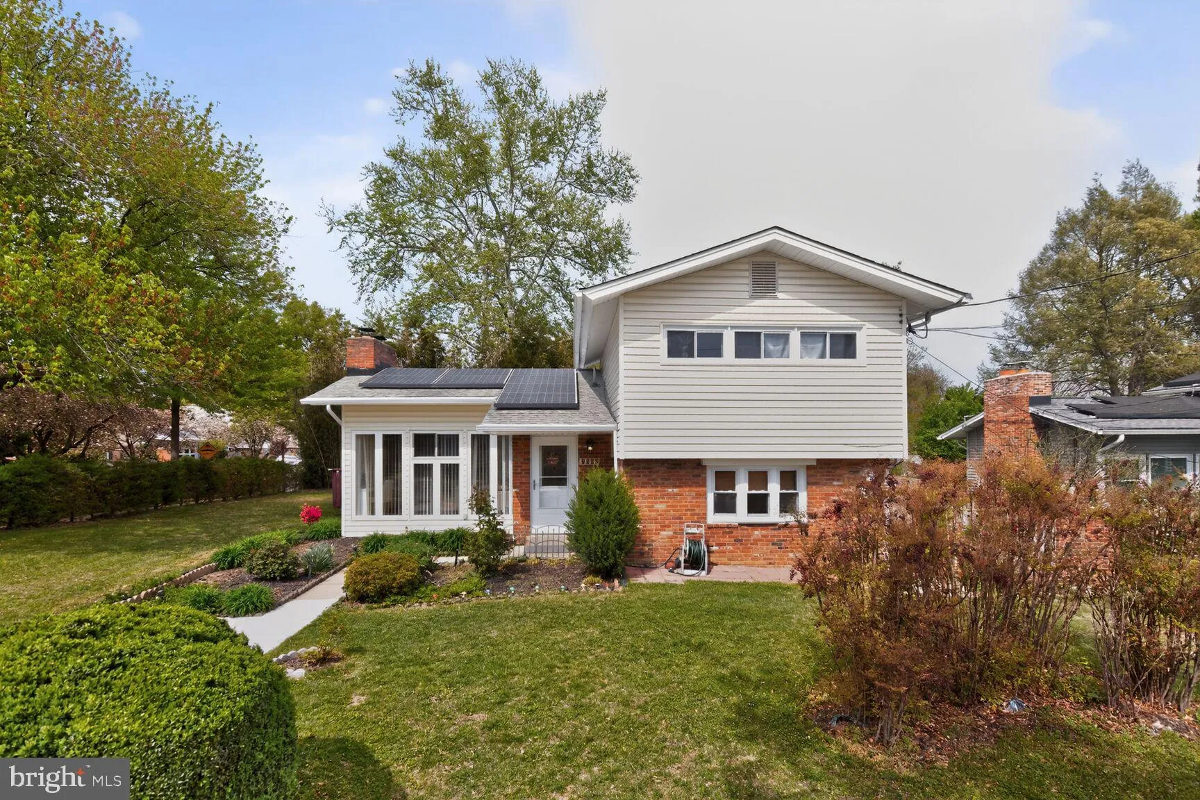 2000 MCAULIFFE DRIVE, Rockville, MD 20851