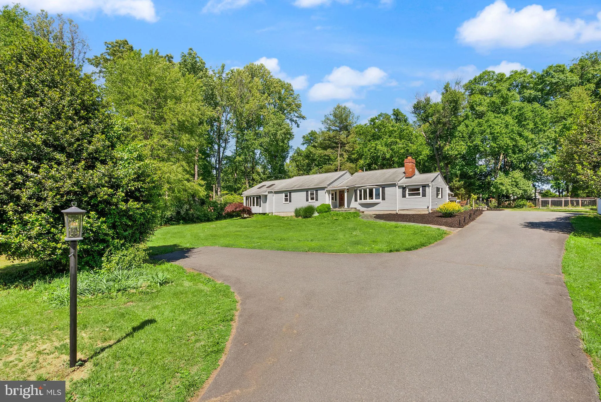 815 SENECA ROAD, Great Falls, VA 22066