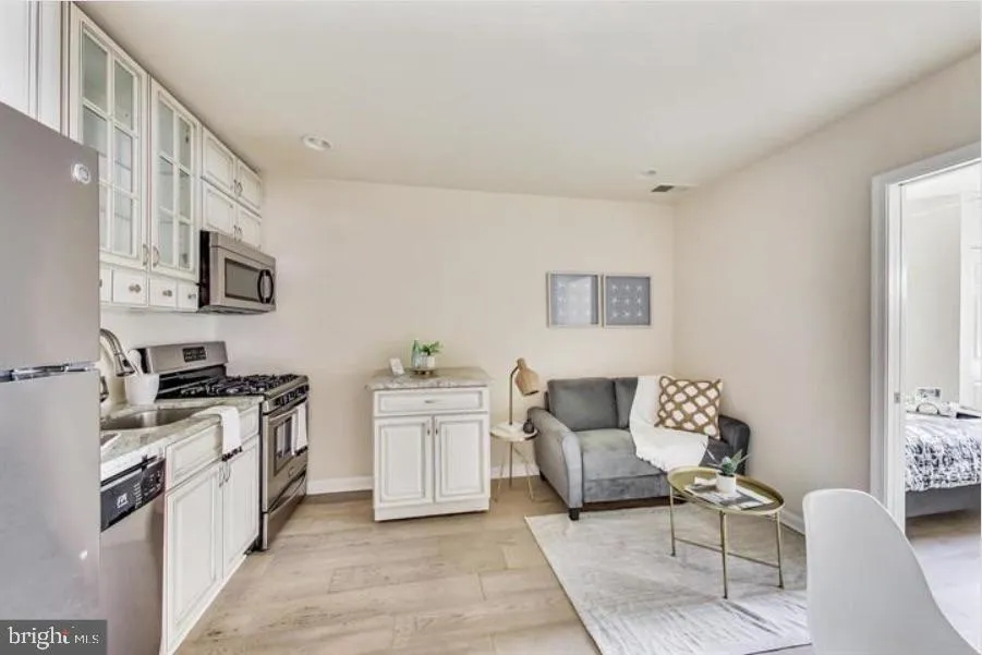 1720 H STREET, Washington, DC 20002