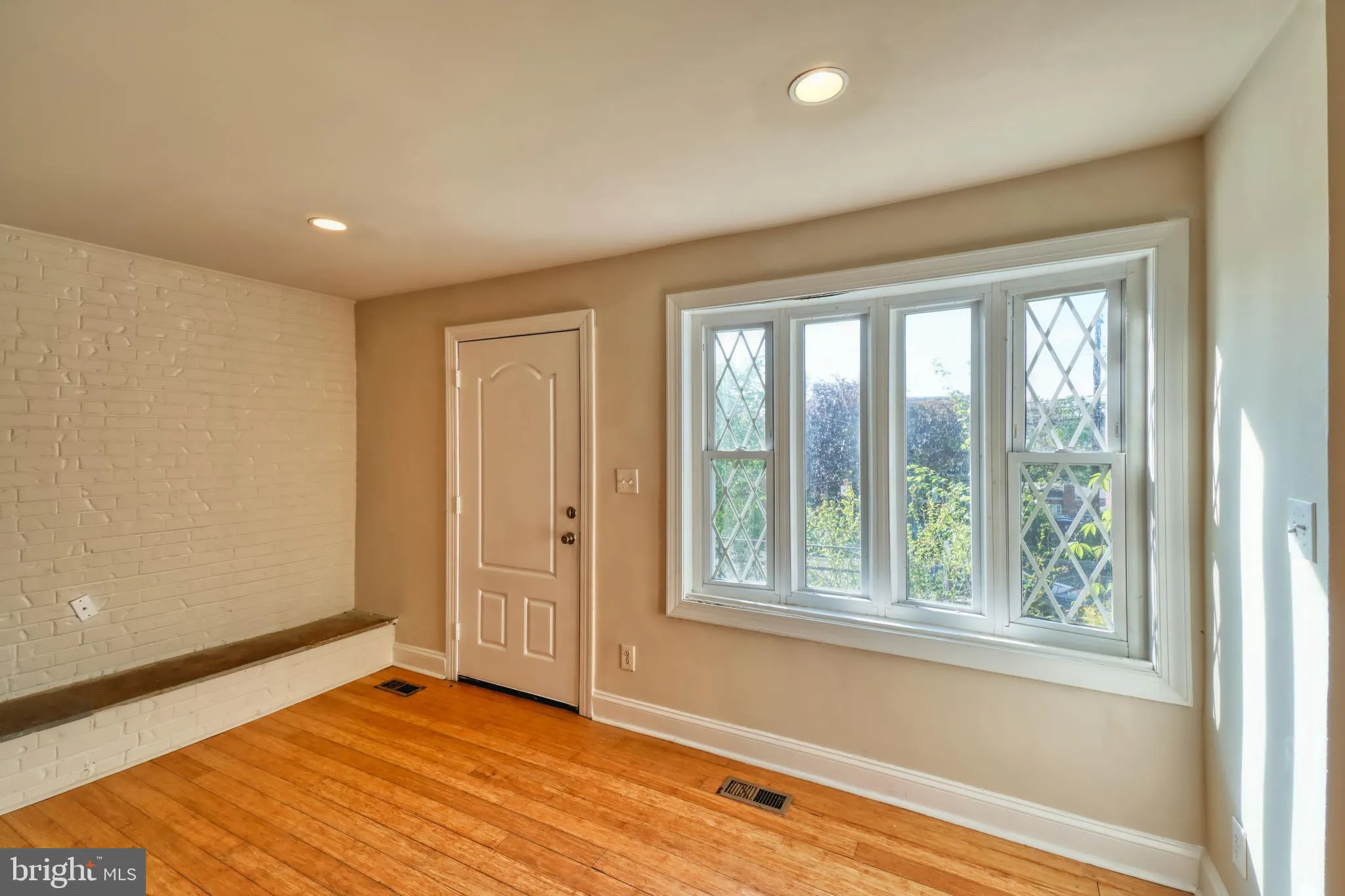 521 FOXHALL PLACE, Washington, DC 20032