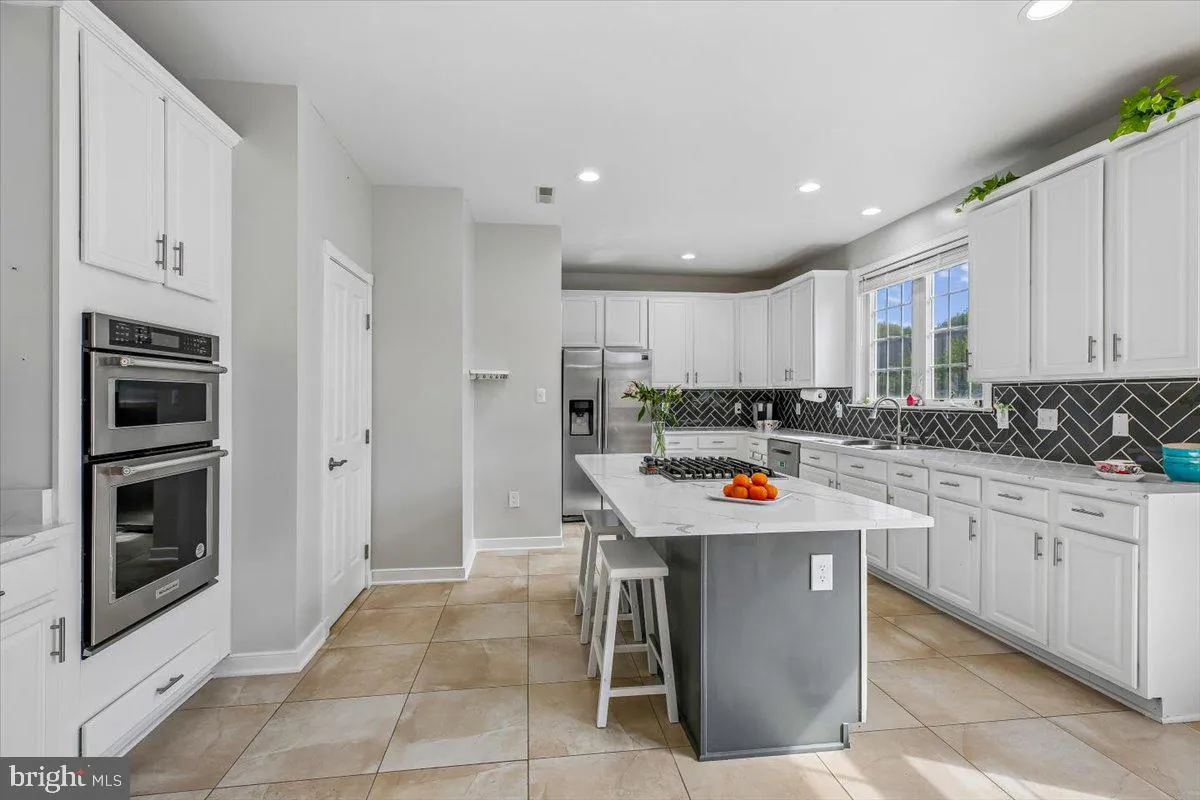 10610 OUTPOST DRIVE, North Potomac, MD 20878