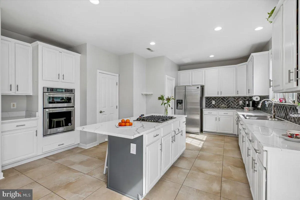 10610 OUTPOST DRIVE, North Potomac, MD 20878