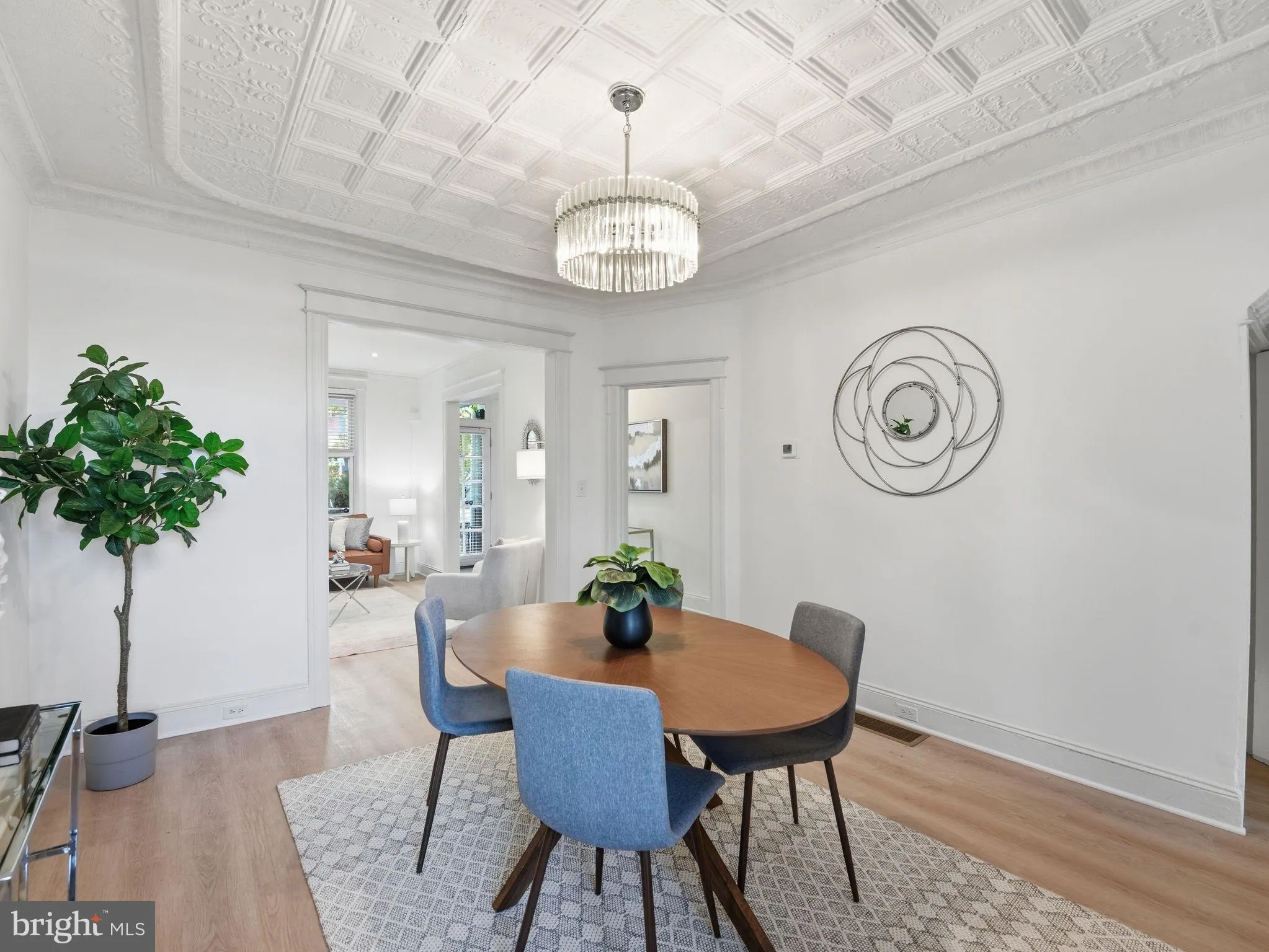 2111 4TH STREET, Washington, DC 20002