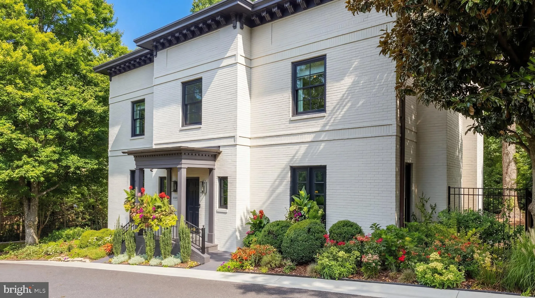 4802 KEMBLE PLACE, Washington, DC 20007