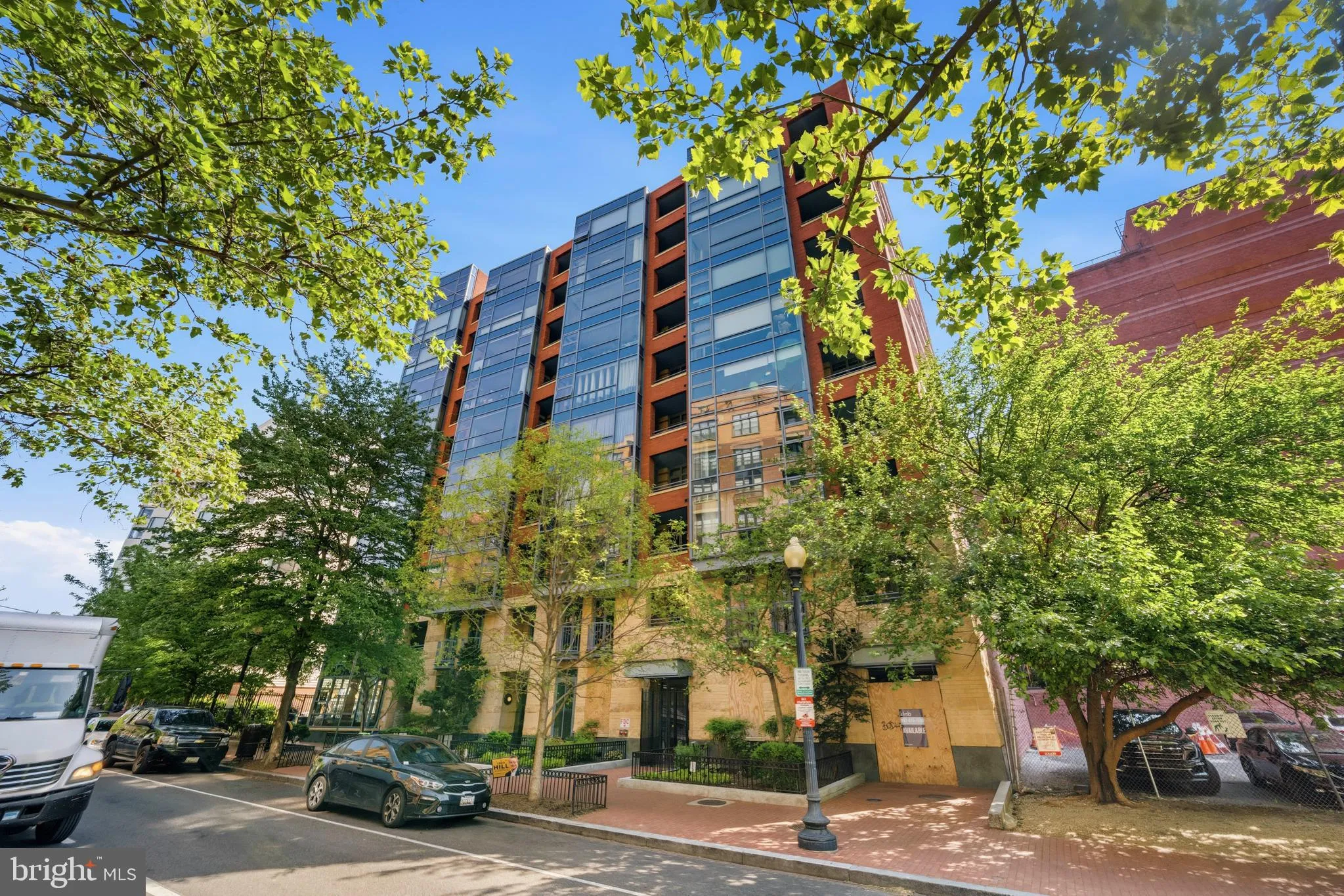 1117 10TH STREET, Washington, DC 20001