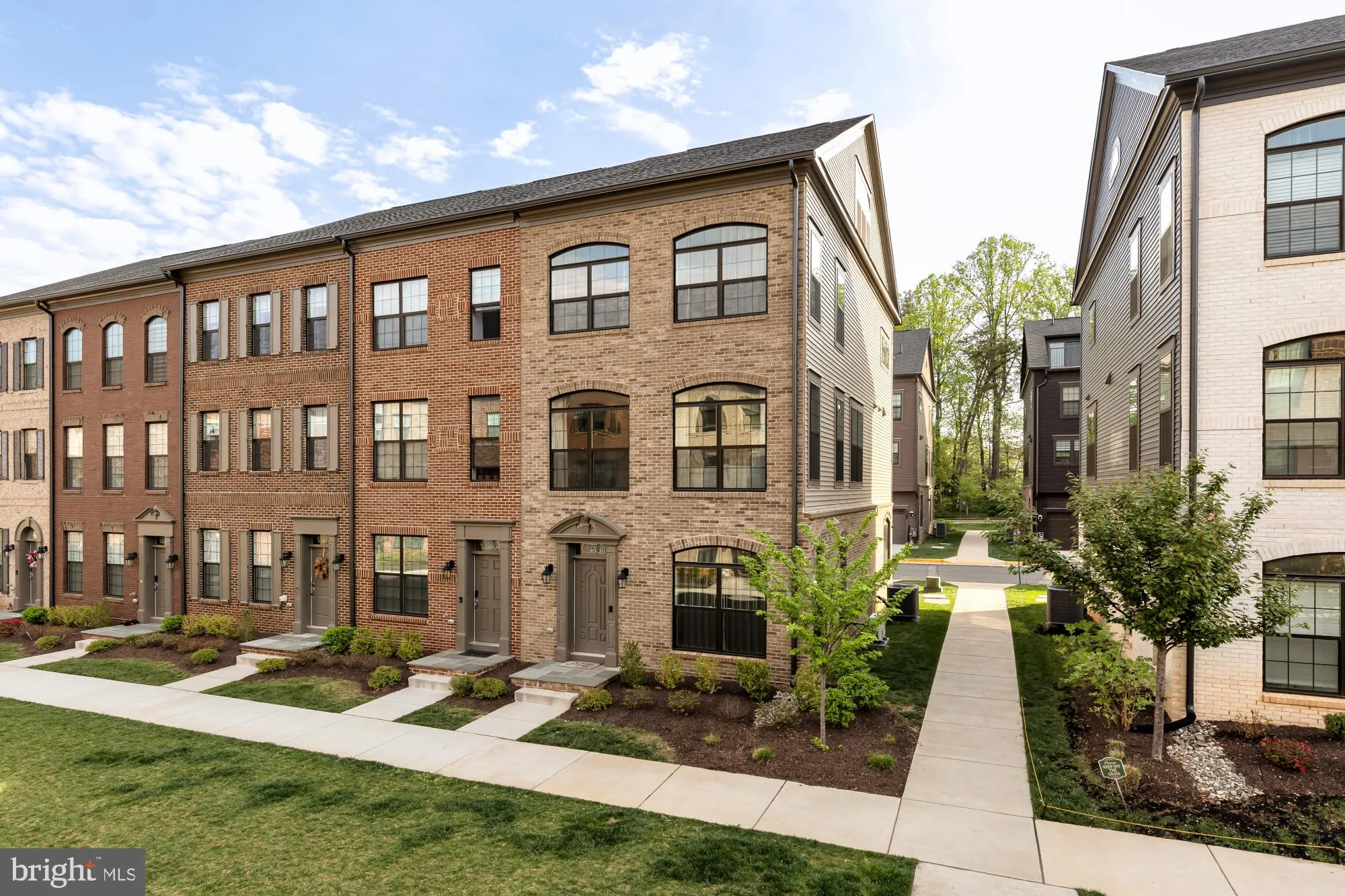 12548 DEHRING DRIVE, Fairfax, VA 22033