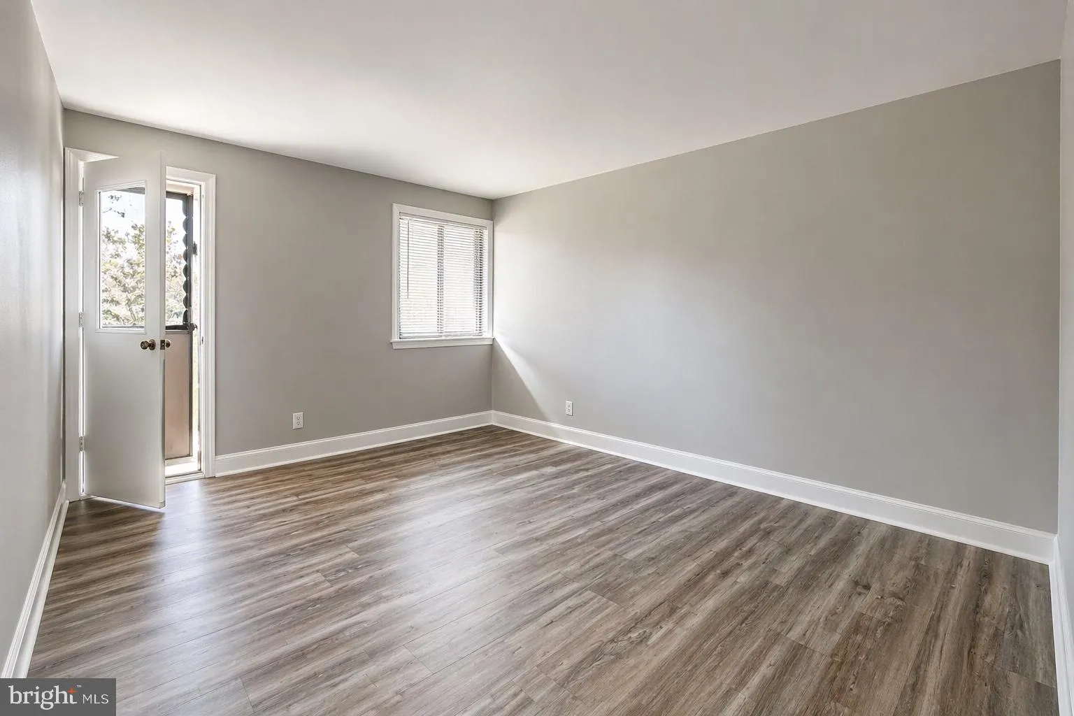 3906 STONEGATE DR, Suitland, MD 20746