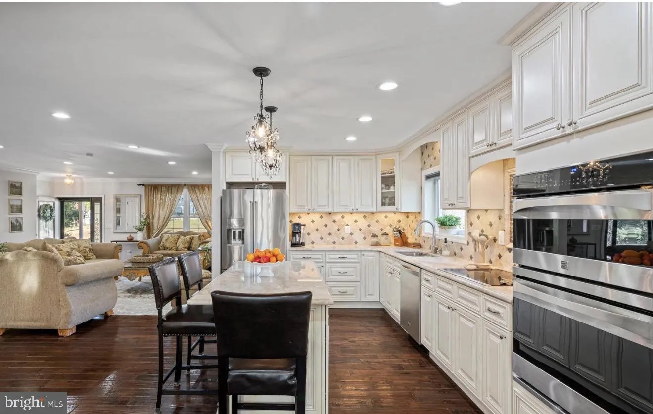 11611 VALE ROAD, Oakton, VA 22124