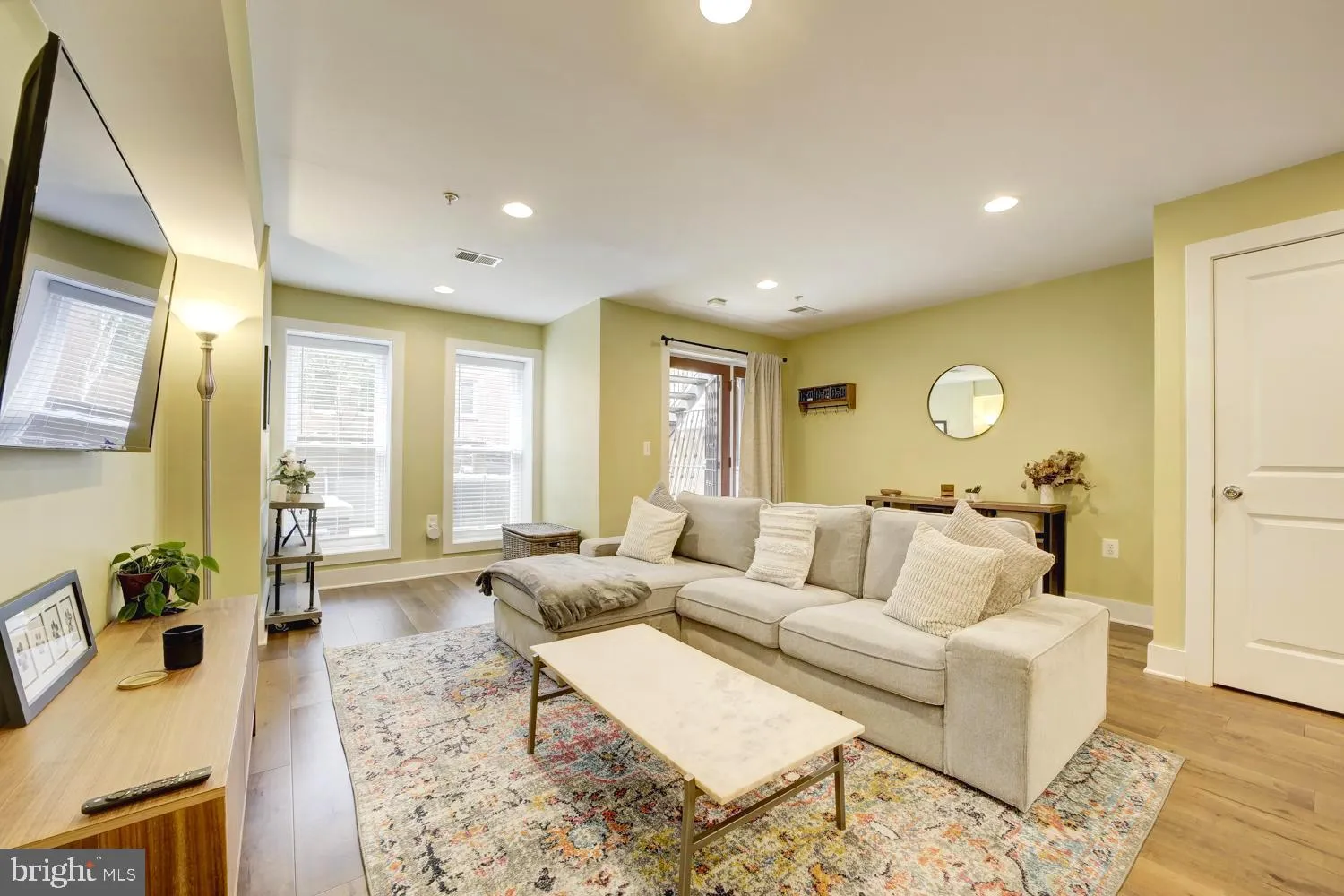 2505 17TH STREET, Washington, DC 20009