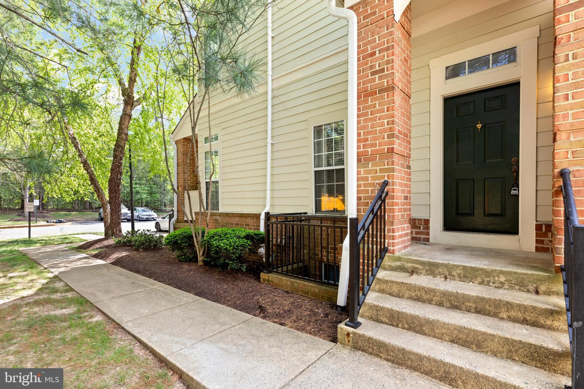 1318 GARDEN WALL CIRCLE, Reston, VA 20194