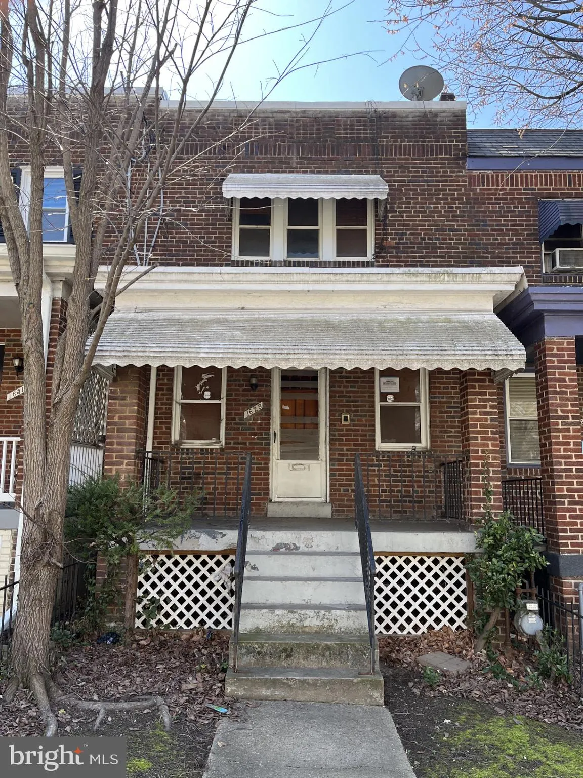 1629 R STREET, Washington, DC 20020