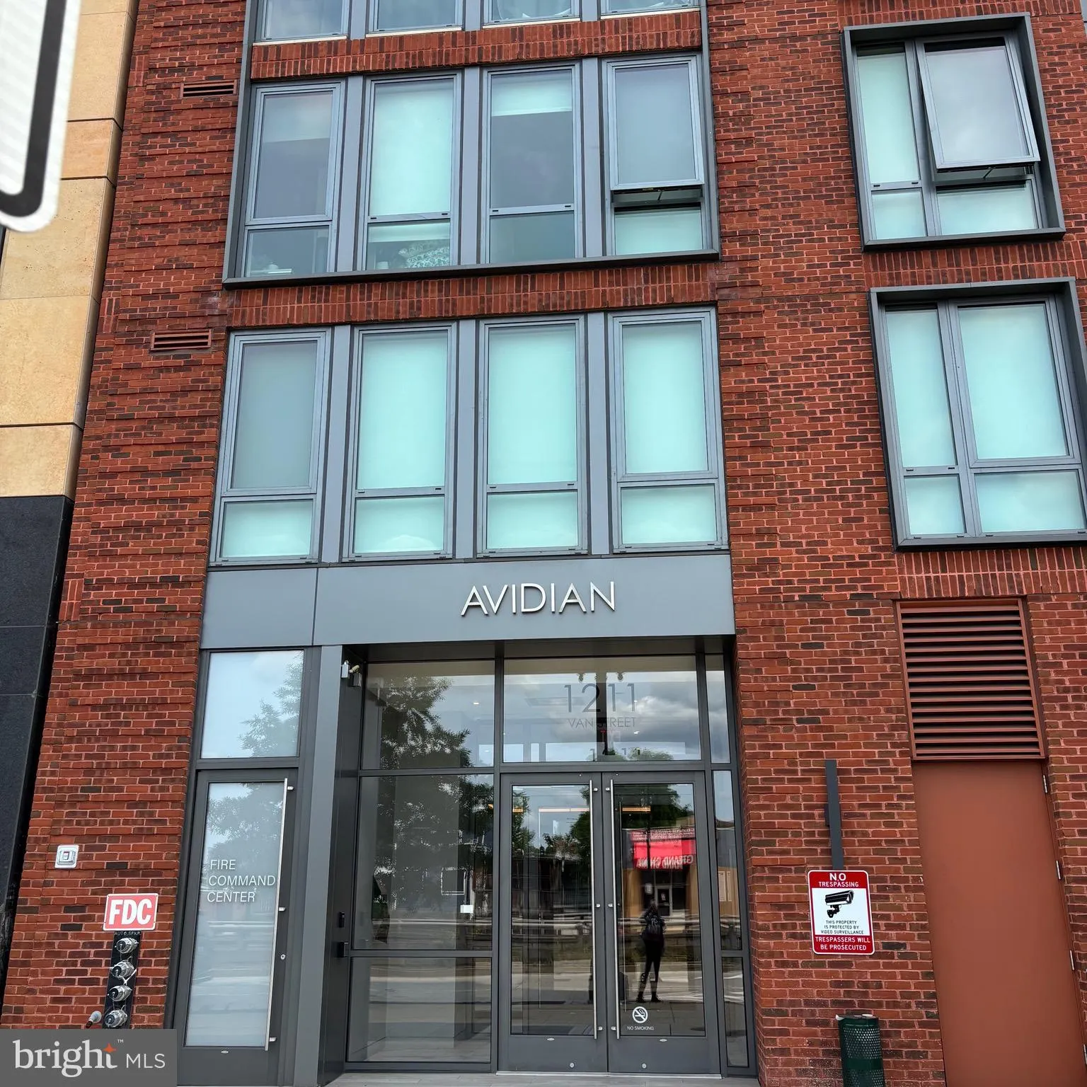 1211 VAN STREET, Washington, DC 20003