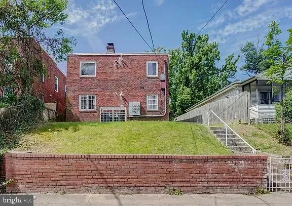 506 EASTERN AVENUE, Washington, DC 20019