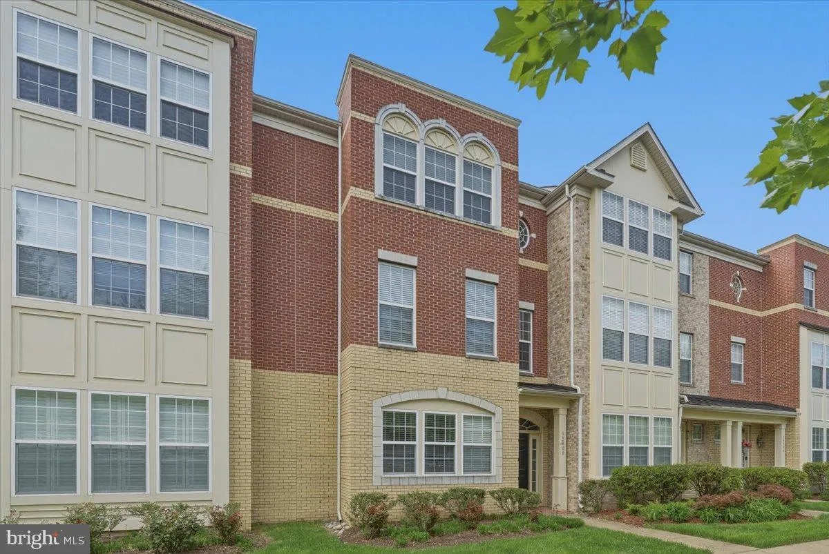 19400 SUSQUEHANNA SQUARE, Leesburg, VA 20176