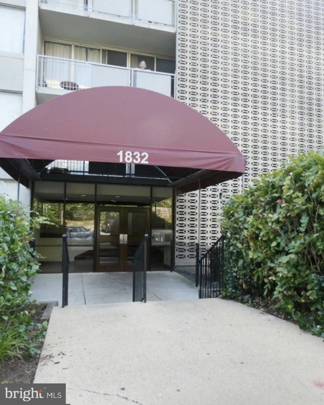 1832 METZEROTT, Hyattsville, MD 20783