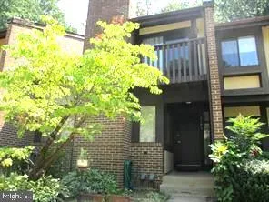 2173 GLENCOURSE LANE, Reston, VA 20191